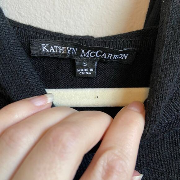 Kathryn McCarron Hooded Sweater Size Small - Picture 2 of 4